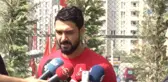 Pasaportunda 'Tahdit' Kaydı Bulunan Ünlü Futbolcu Bekir İrtegün Gözaltına Alındı