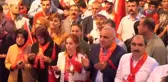 On Binlerce Vanlı Beşyol Meydanında Demokrasi Nöbeti Tutuyor