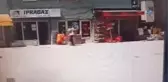 Ayakları Kırık Sürücü Otomobil ile Lokantaya Daldı