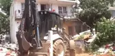 Kötü Koku Üzerine Harekete Geçen Belediye, Bir Evden 40 Kamyon Çöp Çıkardı