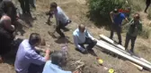 Gümüşhane CHP Heyeti Şehit Öğretmenin Ailesine Ziyarette Bulundu