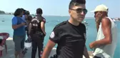 Gölde Mahsur Kalan Gençlere Polis Yardımı