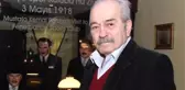 Fikret Hakan'ın Mezar Taşı İçin Yazdığı Vasiyet Olay Oldu