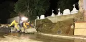 Istanbul'da Ermeni Mezarlığının Duvarı Çöktü