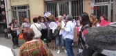 Eskişehir Kadınların Müftülük Önünde 'Nikah Kıyma' Protestosu