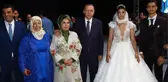 Erdoğan, Milli Tekvandocuların Antalya'daki Düğün Törenine Katıldı