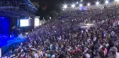 Ata Demirer, Açıkhava'da Sahne Aldı