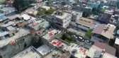 Müstakil Evlerin Damları Kırmızıya Boyandı