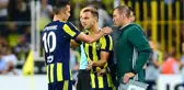 Taraftarlar, Robin Van Persie'yi Oyundan Çıkarken Islık Yağmuruna Tuttu