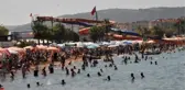 30 Bin Nüfuslu Çınarcık, Bayramda 300 Bin Kişiyi Ağırladı