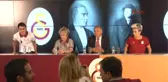 Galatasaray Kadın Basketbol Takımı Yeni Transferlerini Basına Tanıttı
