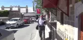 Ekmeğini 47 Yıldır Caddelerde Kazanıyor