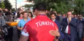 Rıza Kayaalp ve Atakan Yüksel'e Coşkulu Karşılama