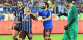 Trabzonspor'un Eski Teknik Direktörü: Abdülkadir Ömür 5 Vakit Namaz Kılar