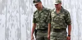 Vatani Görevi İçin Birliğine Teslim Olan Kerem Kılıçdaroğlu, Üniformasını Giydi