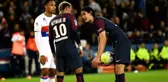 Eski Futbolcu Diego Forlan, Dani Alves'e Patladı: Neymar'ın Hayat Kadını Gibi