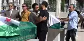 Suriyeli Aktivist ve Gazeteci Kızı Son Yolculuğuna Uğurlandı