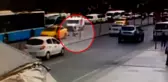 Yoldan Karşıya Geçmek İsterken Canından Oluyordu