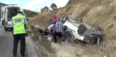 Hafif Ticari Araç Devrildi: 4 Yaralı