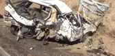 Minibüs ile Otomobil Çarpıştı: 1 Ölü, 1 Yaralı