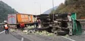 Bolu Dağı'nda Çarpışan TIR ile Kamyon Devrildi: 3 Yaralı