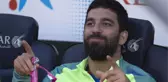 Arda Turan Dalga Konusu Oldu: Sandık Görevlisi Olduğu İçin Maçta Yok
