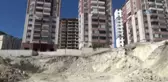 Kazı Sırasında Toprak Kaydı, 56 Dairelik Site Boşaltıldı