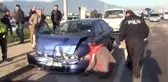 Kaza ve Yaralıları Bırakıp, Hastane Önünde Birbirlerine Girdiler