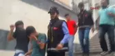Yönetmenden Çaldıkları Otomobille Çapkınlık Yaparken Yakalandılar
