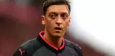 İngiliz Taraftarlar, Mesut Özil'in Doğum Gününde Çileden Çıktı
