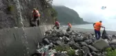 Sarp Sınır Kapısı'na Giden Yol Çöpten Temizlendi