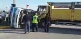 Minibüsle Kamyon Çarpıştı: 2 Yaralı
