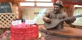 Sivas Aşık Veysel'i Doğum Gününde Pasta Keserek Andı