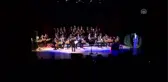 Emel Sayın Crr'de Sahne Aldı