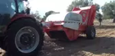 Tarladan Taş Toplayıp, Yol Yapıyorlar