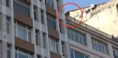 Şişli'de Trafiği Felç Eden İntihar Girişimi! Vatandaş, 2 Saat Sonra İkna Oldu