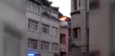 Balat'ta Bir Binanın Çatısında Çıkan Yangın Korku Dolu Anlar Yaşattı