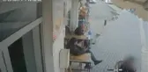 Çocuklar Okul Kıyafetleriyle Kahvedeki Paraları Çaldı