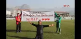 Amasya Maç Öncesi Pankart Açan Genç, Nişanlısına Kendini Affettirdi
