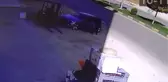 Takip Ettikleri Araçtan 17 Saniyede 25 Bin TL'yi Çalan Hırsızlar Kamerada