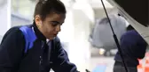 Diyarbakır'da Oto Tamirine Kadın Eli Değdi