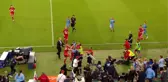 Avustralya'da Ortalığı Karıştıran Top Toplayıcı, Kahraman İlan Edildi