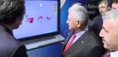 Başbakan Yıldırım, PTT Kargomat Standında İncelemelerde Bulundu