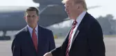 Beyaz Saray Eski Ulusal Güvenlik Danışmanı Michael Flynn, Trump'la Bağlarını Kopardı