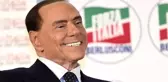 Milan'ın Eski Sahibi Berlusconi, Estetiklerden Sonra Tanınmaz Halde