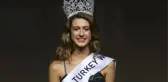 Tacı Geri Alınan Itır Esen, Attığı Tweet Nedeniyle İfade Verdi