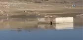 Barajın Suları Çekilince Mezarlarına Kavuştular
