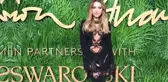İngiliz Moda Ödüllerine Katılan Tek Türk İsim Hadise, Transparan Kıyafetiyle Dikkat Çekti
