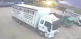 Sobayı Yakmak İçin Tiner Döken İşçinin Alevlerin İçinde Kalma Anı Güvenlik Kamerasına Yansıdı