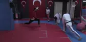 Bu Aile Çok 